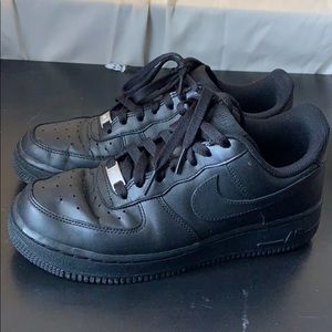 Black Nike Airforce 1